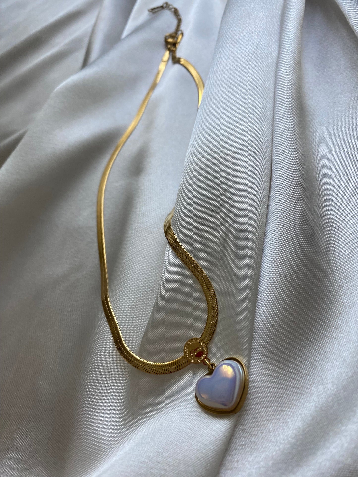 COLLAR CORAZON DE PERLA LOVE ❤️